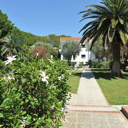 Niki Hotel Apartments Lalyssos Eksteriør billede