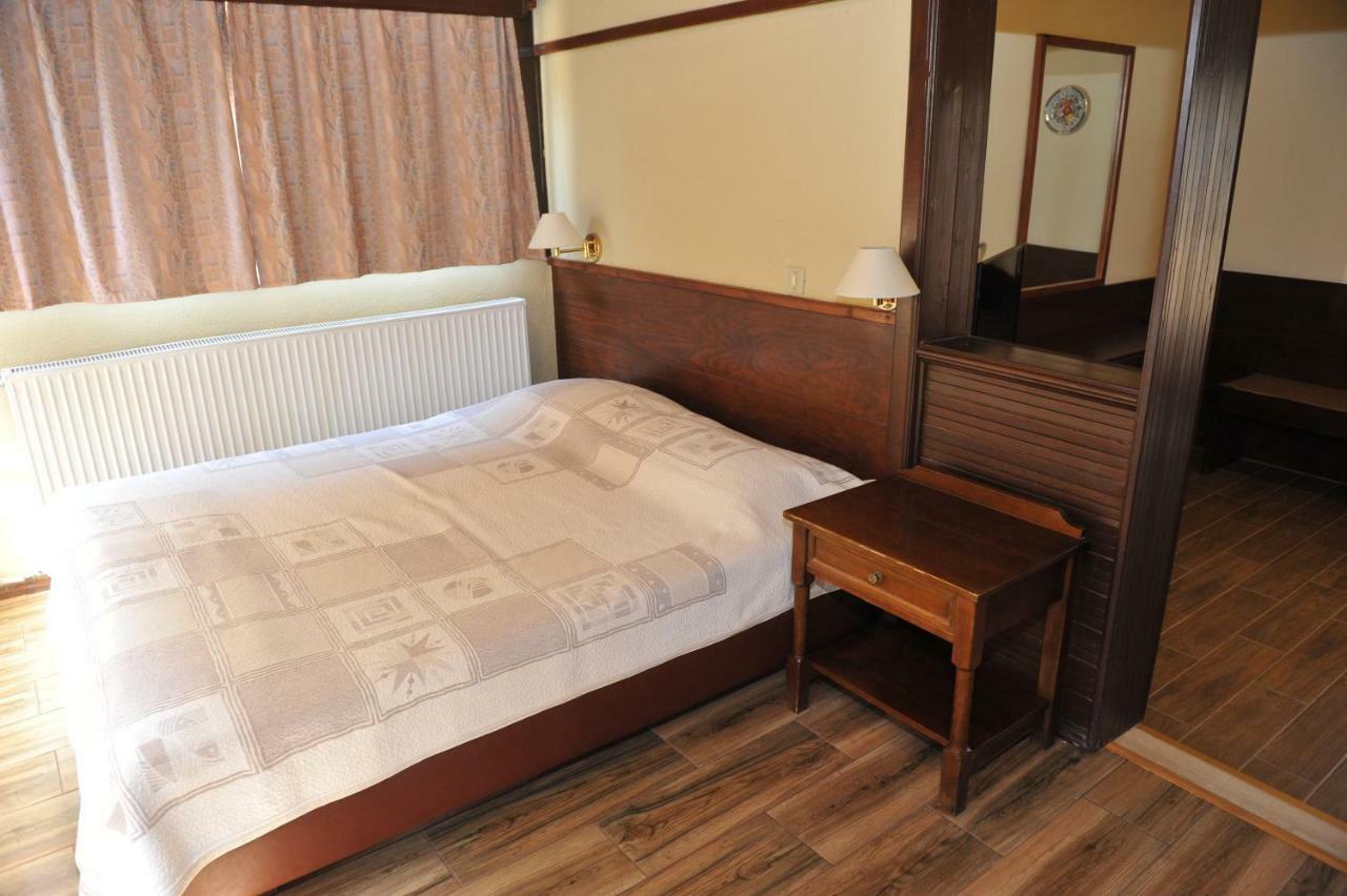 Niki Hotel Apartments Lalyssos Eksteriør billede